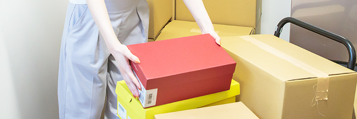 人が入れる幅の通路を確保して出し入れの動線をつくるイメージ画像