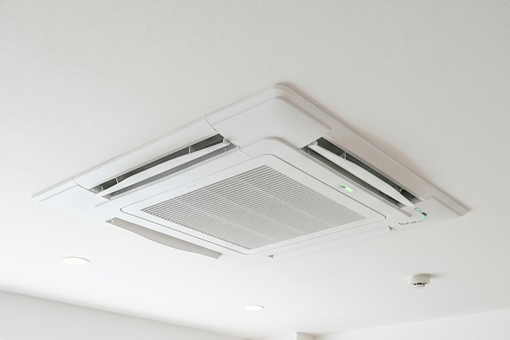 トランクルームに空調は必要？荷物別の判断基準と料金相場を解説