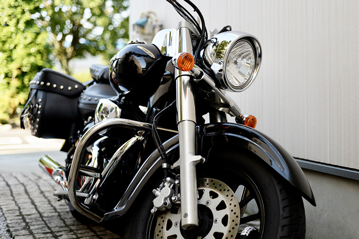 バイクコンテナを月極で借りる！失敗しないサイズ選びと料金相場